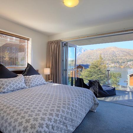Alpine Vista - Queenstown Holiday Home Exterior photo